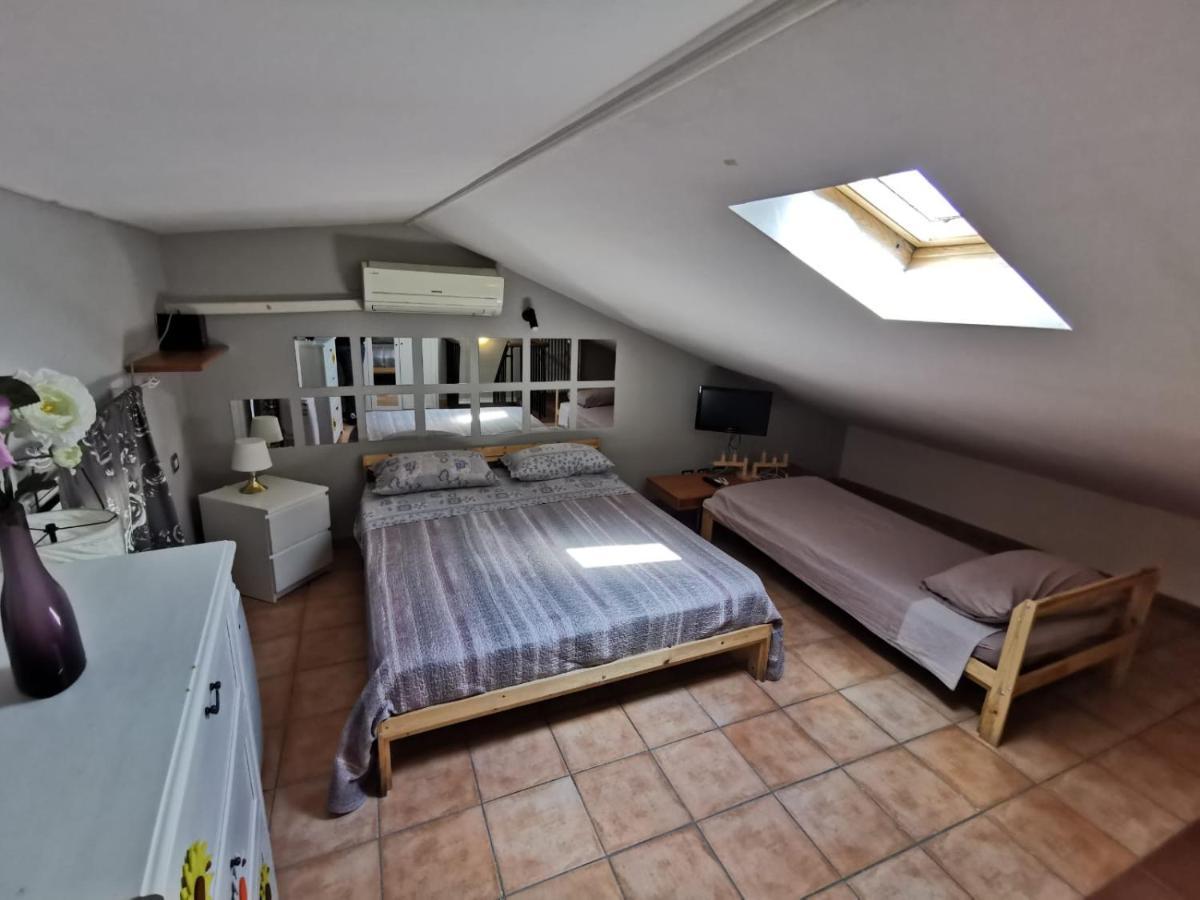 Apartment In The City Center With Self Check-In Парма Экстерьер фото